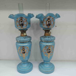 شمعدان کریمخانی فیروزه‌ای آب‌طلا شمعدان نقاشی‌دار هنر ایرانی شمعدان سنتی با لامپ نفتی شمعدان دکوری رنگ ثابت