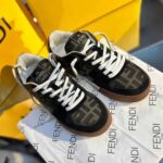 کفش اسپرت زنانه برند فندی